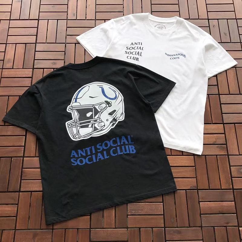ANTI SOCIAL SOCIAL CLUB T-SHIRT 55051850 (im 185CM 70KG iwear size L in the photo)