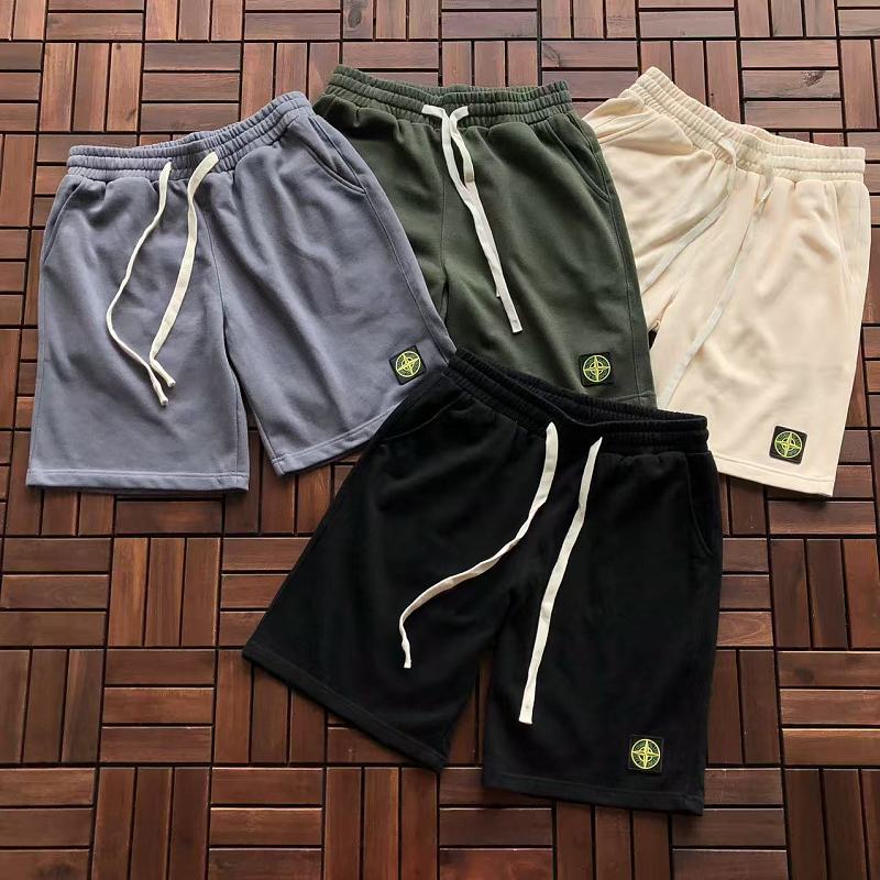 ST🔥🔥E SHOURTS 11102328(im 180CM 68KG iwear size L in the photo)