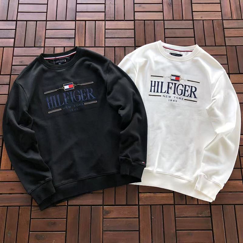 T 🔥🔥🔥 H🔥🔥🔥R SWEATER (im 180CM 68KG iwear size L in the photo)22090180