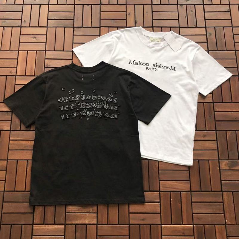 MAISON MARGIELA T-SHIRT 33101393 (im 180CM 68KG iwear size 46 in the photo)