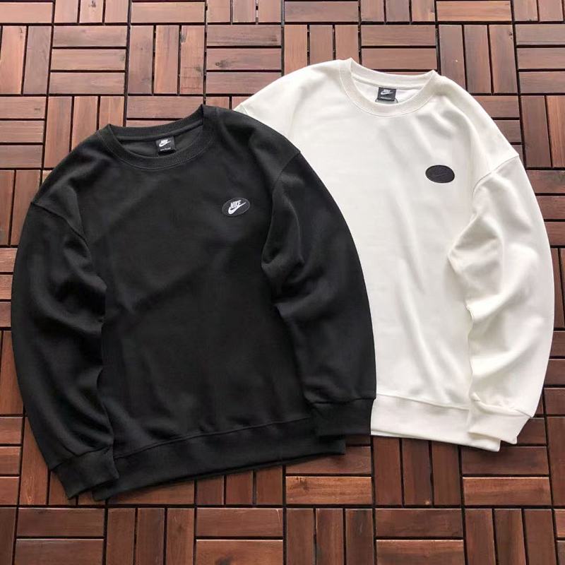 NIKE SWEATER 22110417 (im 170CM 60KG iwear size L in the photo)
