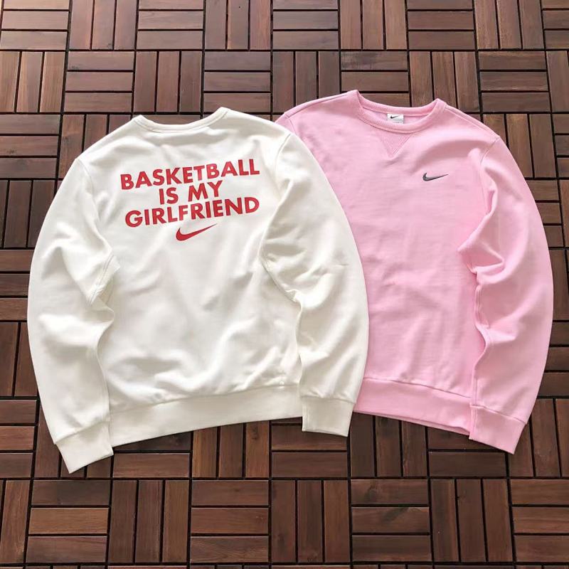 NIKE SWEATER 11100432 (im 180CM 68KG iwear size L in the photo)