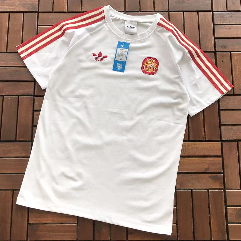 ADIDAS T-SHIRT 66062523 (im 180CM 68KG iwear size M in the photo)