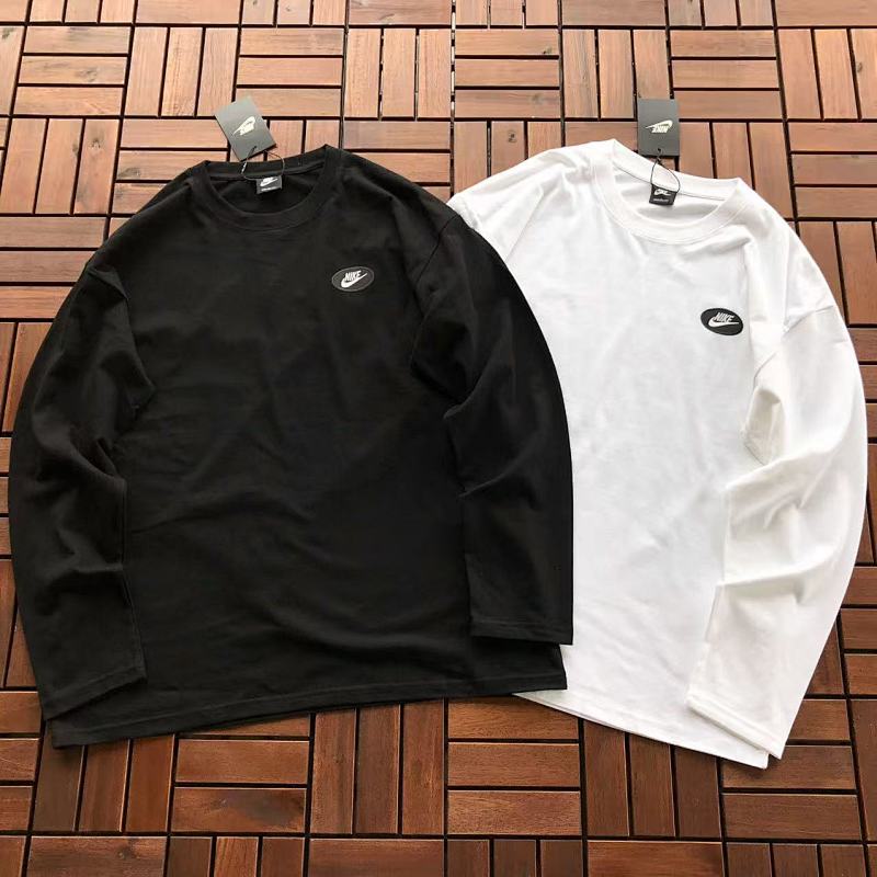 NIKE LONG-SLEECE 22110429 (im 170CM 60KG iwear size XL in the photo)