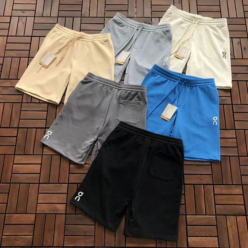 ON RUNNING SHORTS 66032720 (im 176CM 58KG iwear size M in the photo)