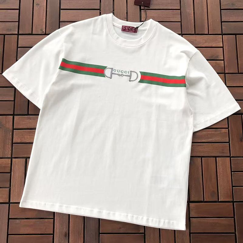 GUCCI T-SHIRT 77042772 (im 185CM 80KG iwear size S in the photo)