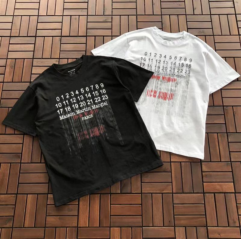 MAISON MARGIELA T-SHIRT 33101319 (im 176CM 58KG iwear size M in the photo)