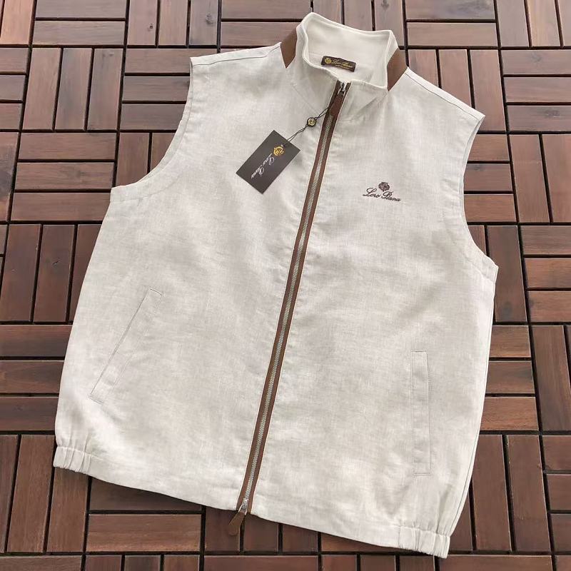 LORO PIANA VEST 88081704 (im 185CM 70KG iwear size XL in the photo)