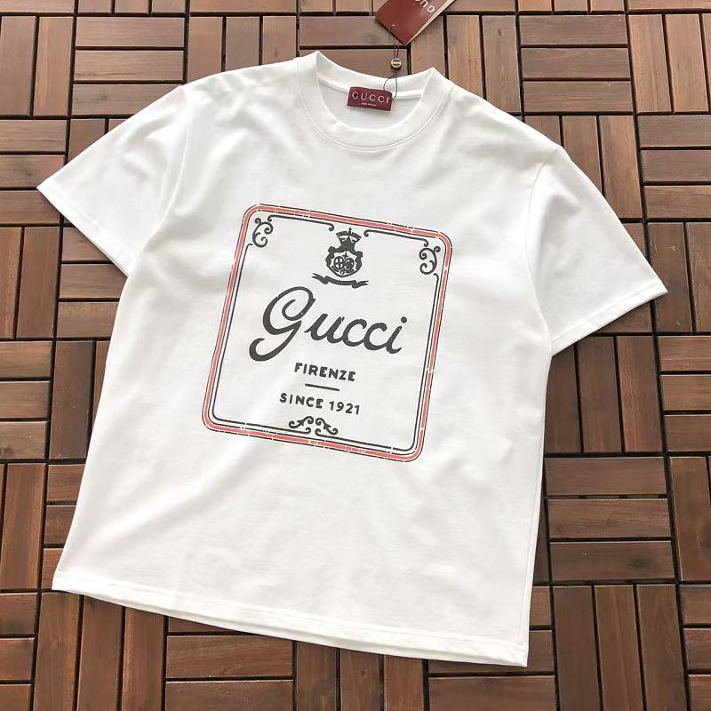 GUCCI T-SHIRT 55062202 (im 180CM 68KG iwear size S in the photo)