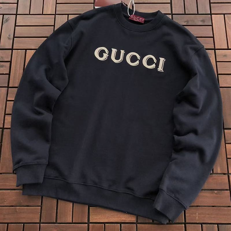 GUCCI SWEATER 77080408 (im 185CM 70KG iwear size M in the photo)