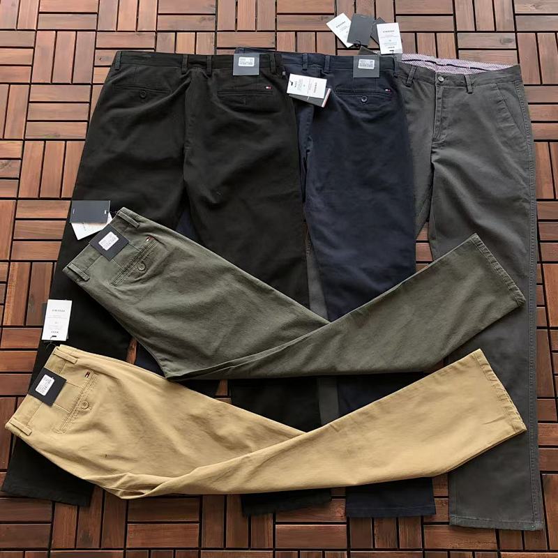 T 🔥🔥🔥 H🔥🔥🔥R TROUSERS 22100240 (im 180CM 68KG iwear size 32 in the photo)