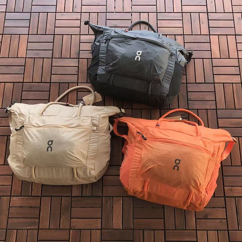 ON RUNNING BAG 22120102 (长36CM*宽39CM*高17CM）