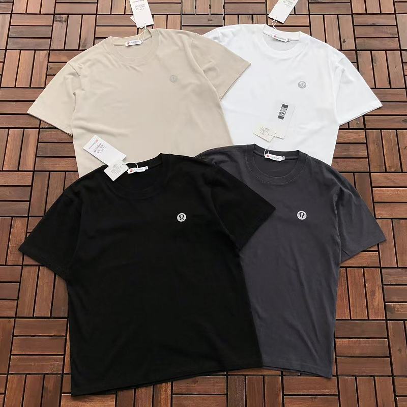 LULULEMON T-SHIRT 66041526 (im 185CM 70KG iwear size M in the photo)