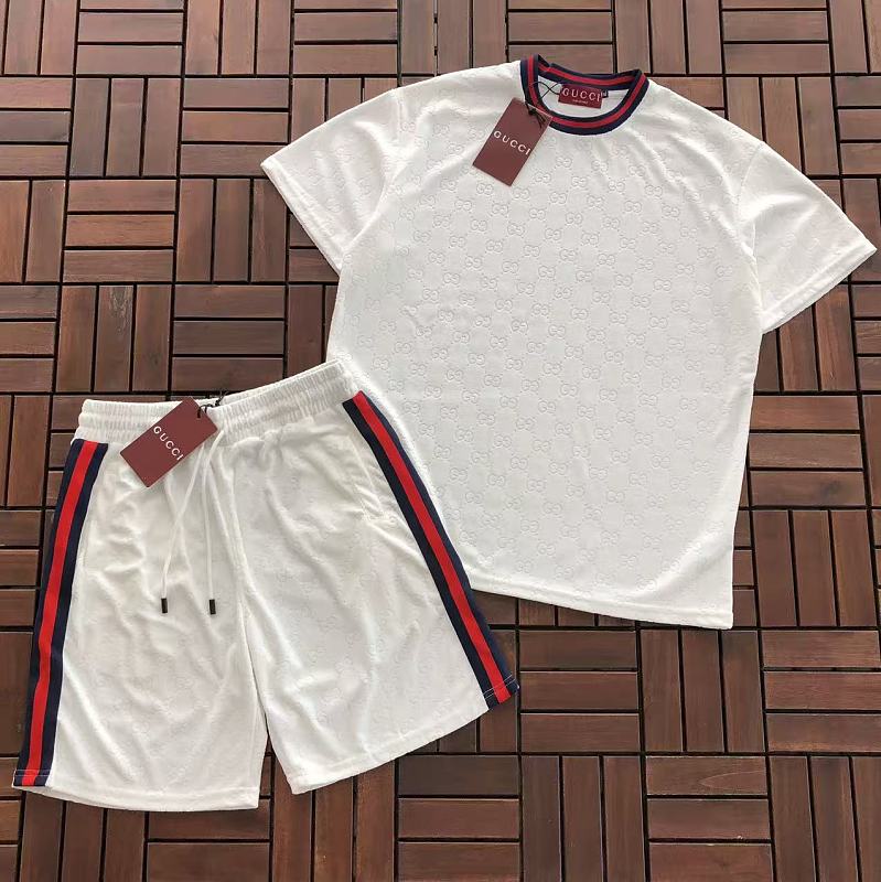 TOP PANTS GUCCI T-SHIRT SHORTS 55042734 (im 185CM 80KG iwear size XL in the photo)