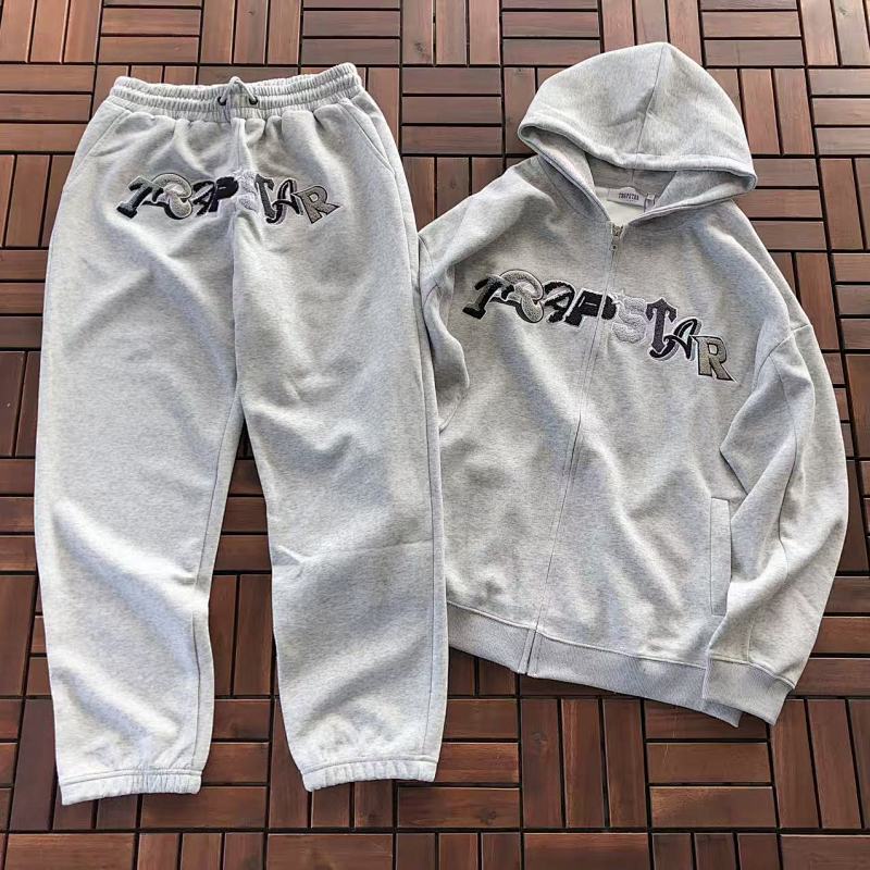 TOP PANTS TRAPSTAR HOODIE TROUSERS 33112214 (im 176CM 58KG iwear size M in the photo)
