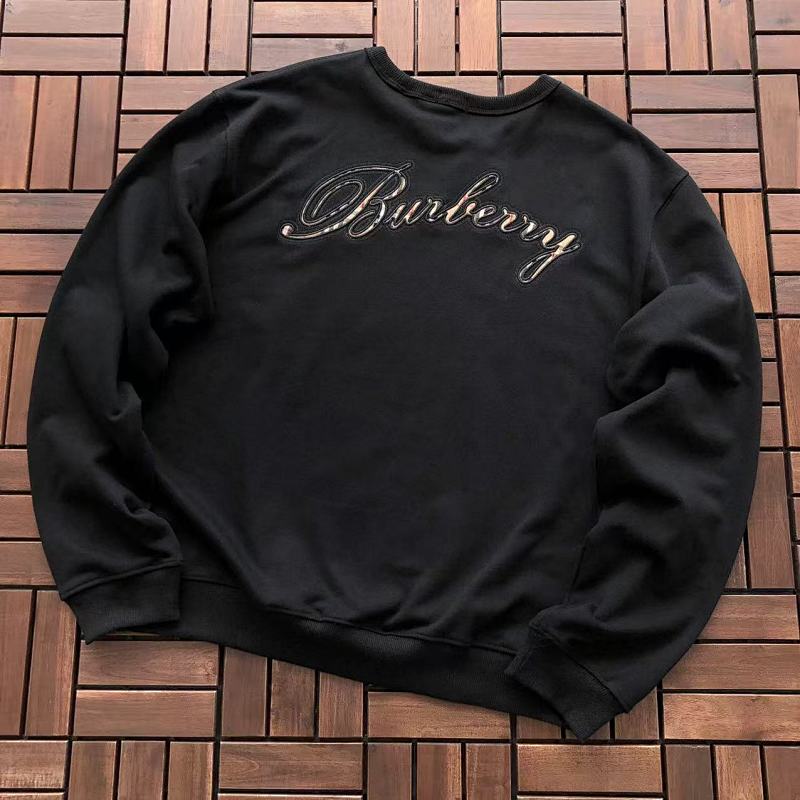 BURBERRY SWEATER 33120814 (im 176CM 58KG iwear size M in the photo)