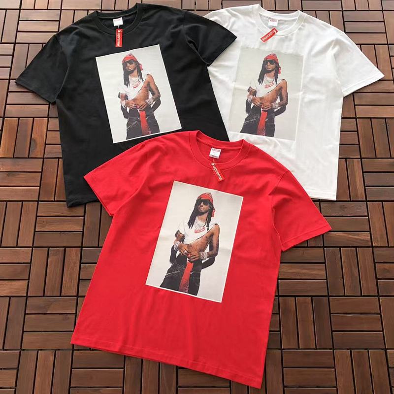 SUPREME T-SHIRT 77032406 (im 180CM 68KG iwear size M in the photo)