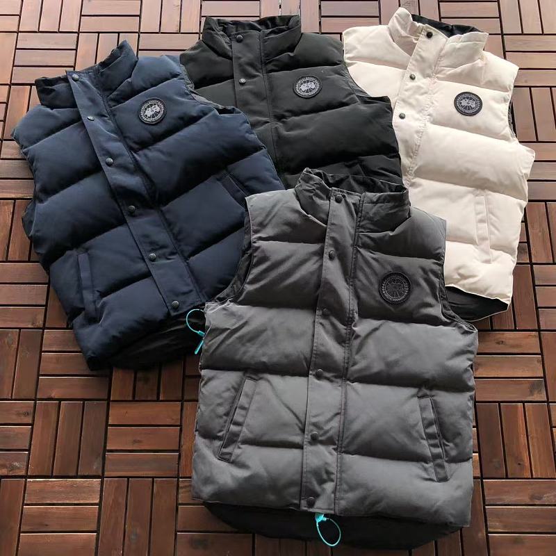 CANADA GOOSE DOWN VEST 33112141 (im 176CM 58KG iwear size M in the photo)