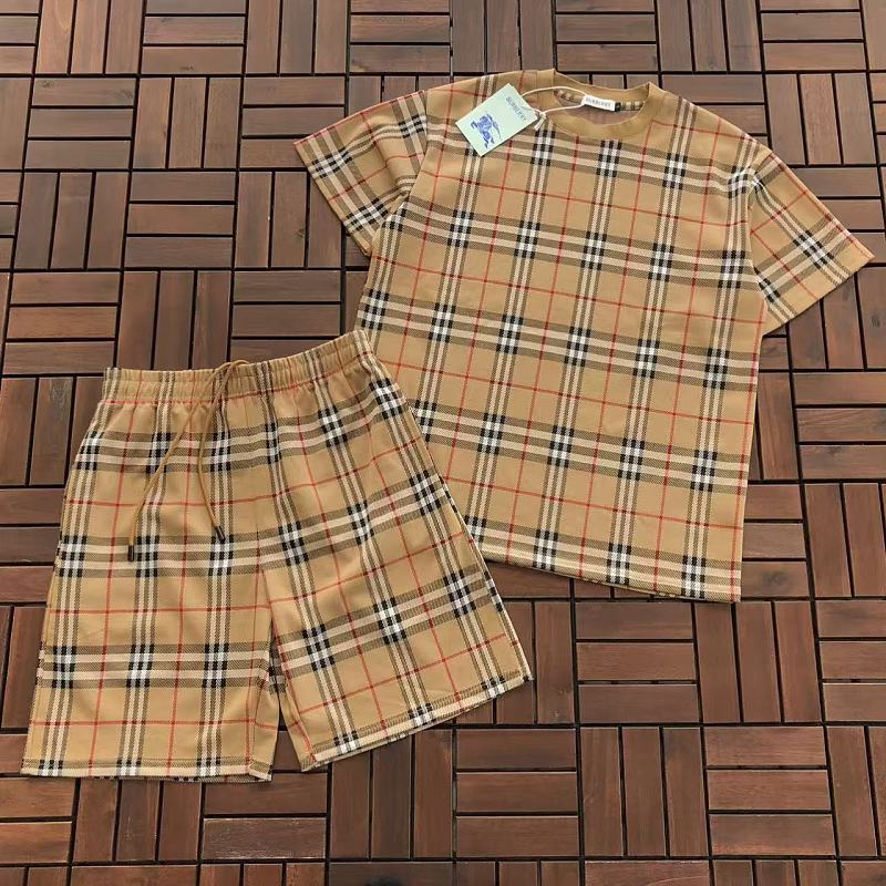 TOP PANTS BURBERRY T-SHIRT SHORTS 55042735 (im 185CM 80KG iwear size L in the photo)