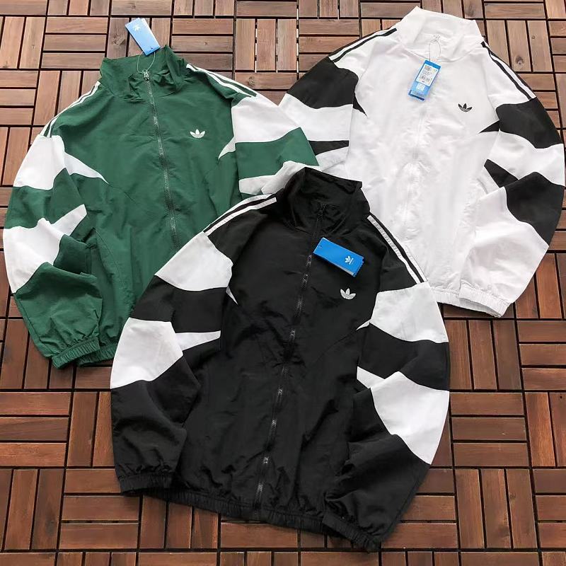 ADIDAS JACKET 66062442 (im 185CM 70KG iwear size M in the photo)