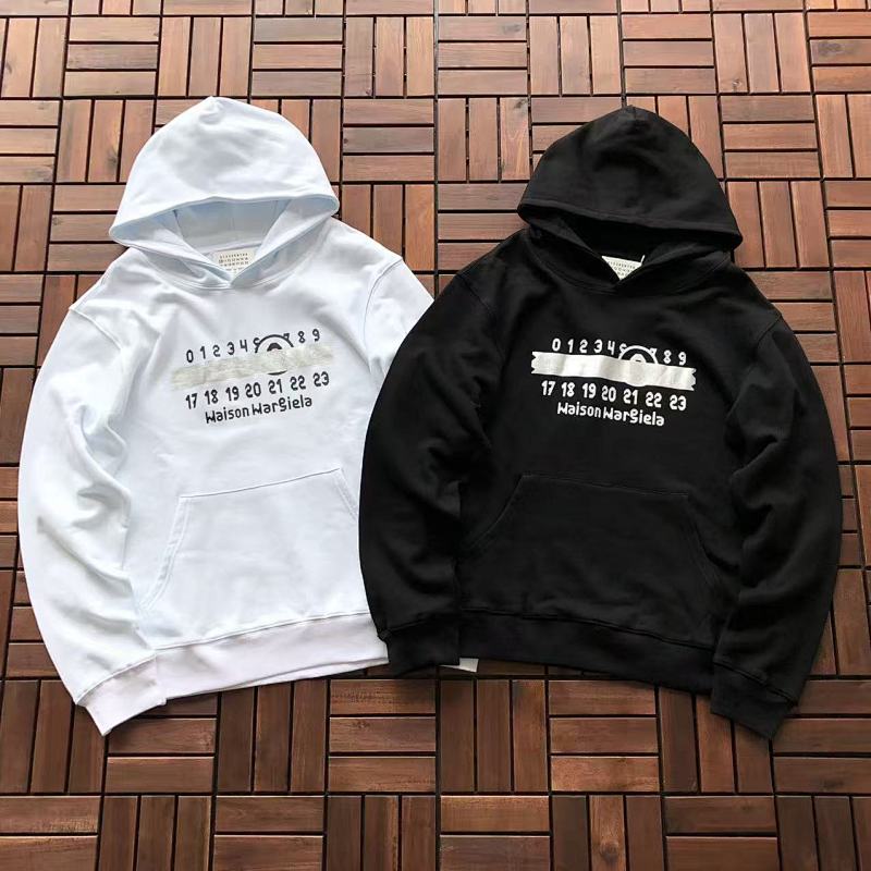 MAISON MARGIELA HOODIE 33101339 (im 180CM 68KG iwear size 46 in the photo)