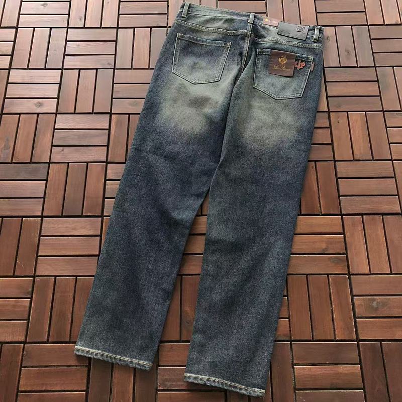 LORO PIANA JEANS 66070551 (im 185CM 70KG iwear size 34 in the photo)
