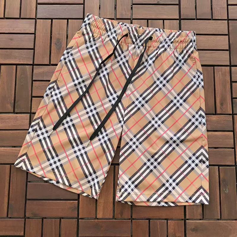 BURBERRY SHORTS 77031890 (im 185CM 70KG iwear size M in the photo)