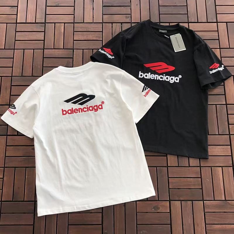 BALENCIAGA T-SHIRT 77041521 (im 185CM 80KG iwear size S in the photo)