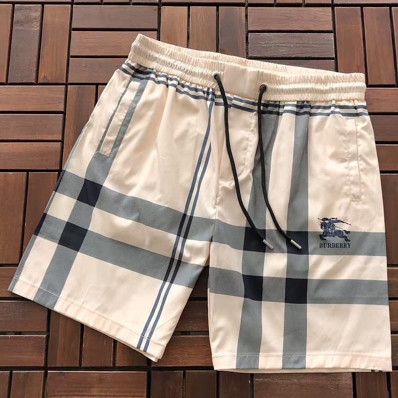 BURBERRY SHORTS 55053160 (im 185CM 70KG iwear size 2XL in the photo)