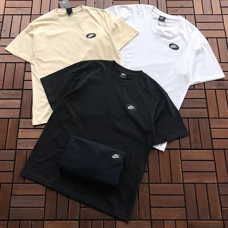 NIKE T-SHIRT 22110442 (im 170CM 60KG iwear size L in the photo)