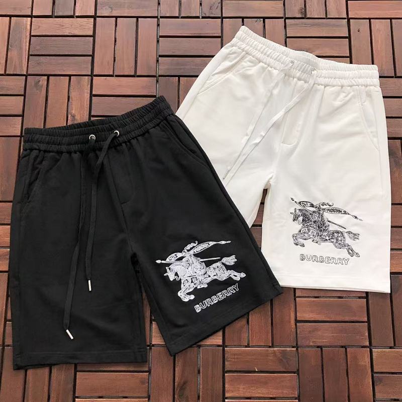 BURBERRY SHORTS 77031413 (im 185CM 70KG iwear size M in the photo)