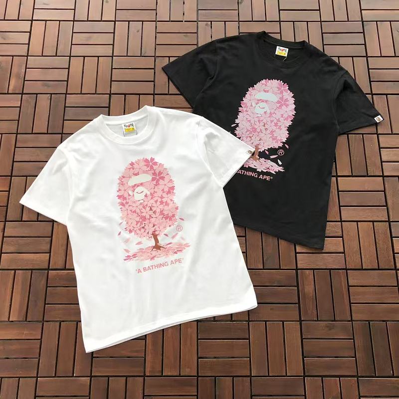 BAPE T-SHIRT 77071510 (im 180CM 68KG iwear size M in the photo)