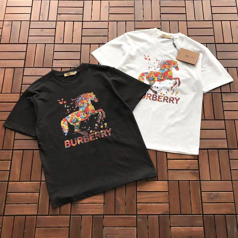 BURBERRY T-SHIRT 77051909 (im 185CM 70KG iwear size M in the photo)