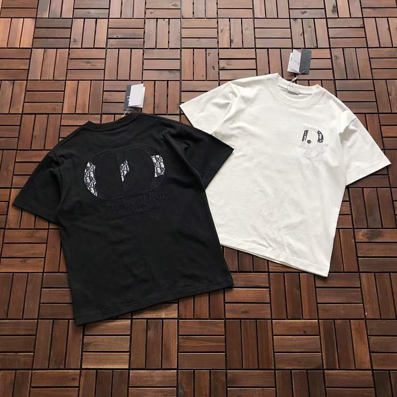DIOR T-SHIRT 55012526 (im 176CM 58KG iwear size S in the photo)