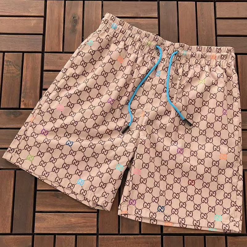 GUCCI SHORTS 55011807 (im 176CM 58KG iwear size L in the photo)