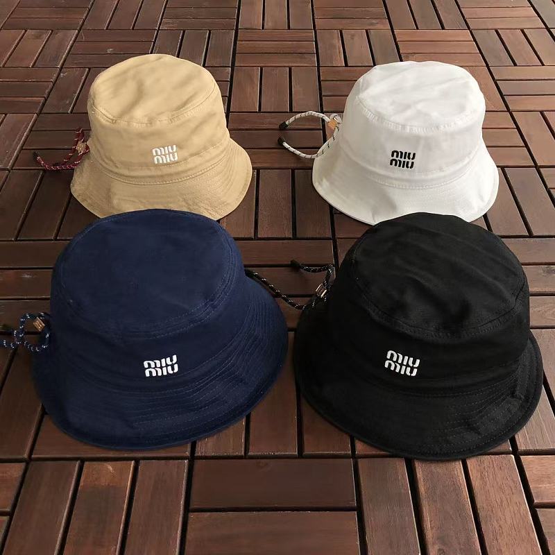MIU MIU CAP 55082531