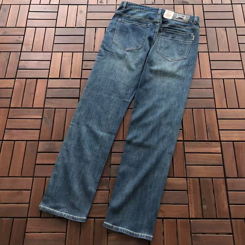 BURBERRY JEANS 66072021 (im 185CM 70KG iwear size 33 in the photo)