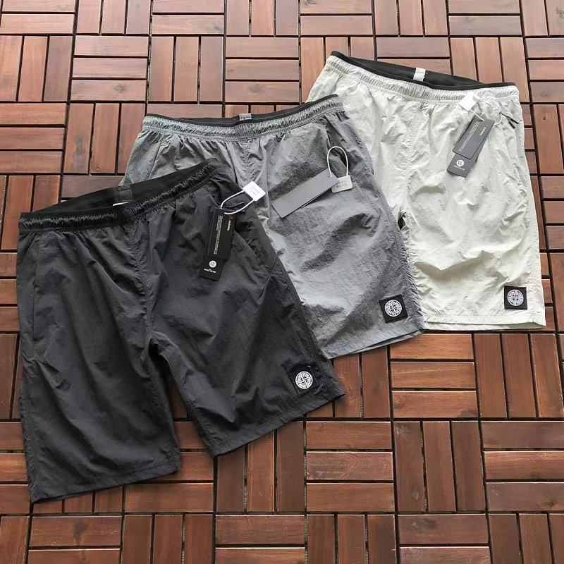 STONE ISLAND SHORTS 88052226 (im 185CM 70KG iwear size 2XL in the photo)