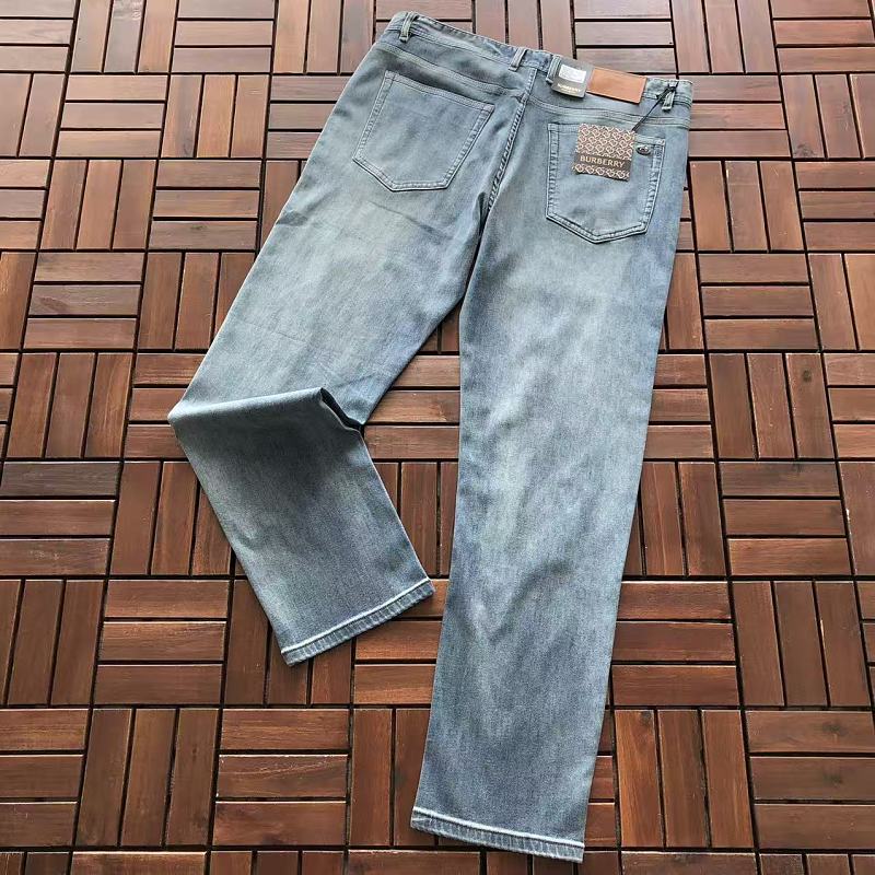 BURBERRY JEANS 55070404