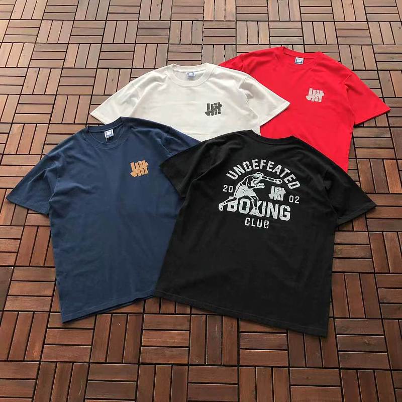 UNDEFEATED T-SHIRT 11123011 (im 180CM 68KG iwear size L in the photo)
