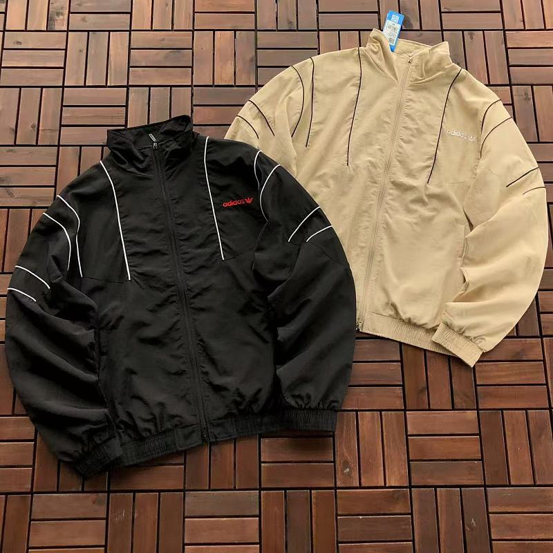 ADIDAS JACKET 66042432 (im 185CM 80KG iwear size M in the photo)