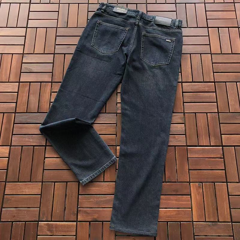 HUGO BOSS JEANS 55062157 (im 180CM 68KG iwear size 33 in the photo)