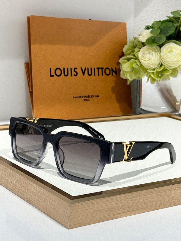 LV SUNGLASSES 11122344
