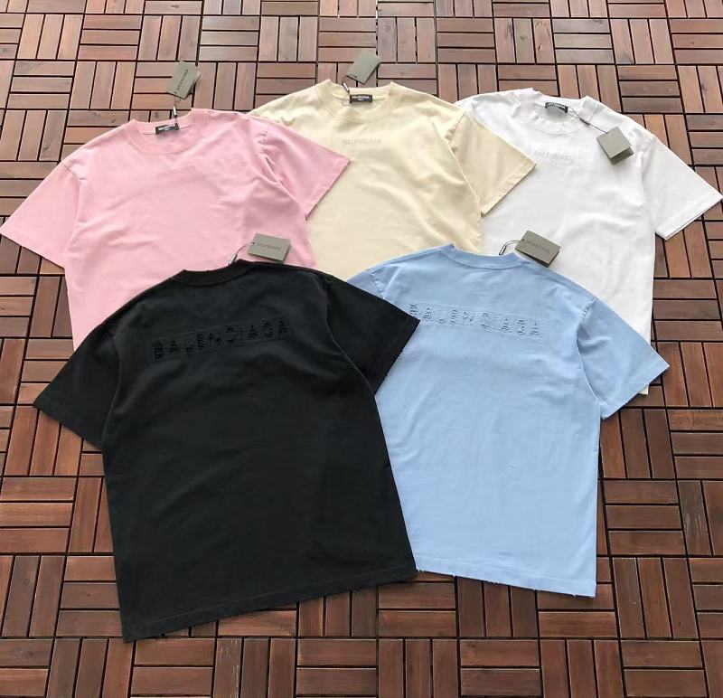 BALENCIAGA T-SHIRT 55062903 (im 185CM 70KG iwear size M in the photo)