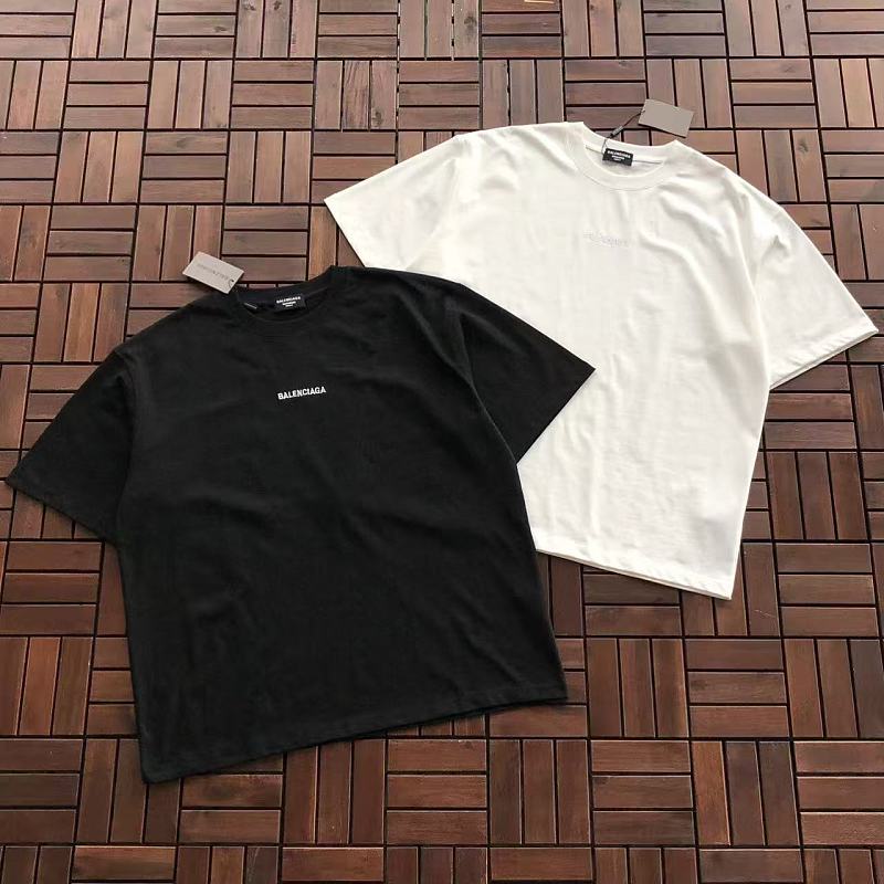 BALENCIAGA T-SHIRT 55082114 (im 185CM 70KG iwear size XL in the photo)