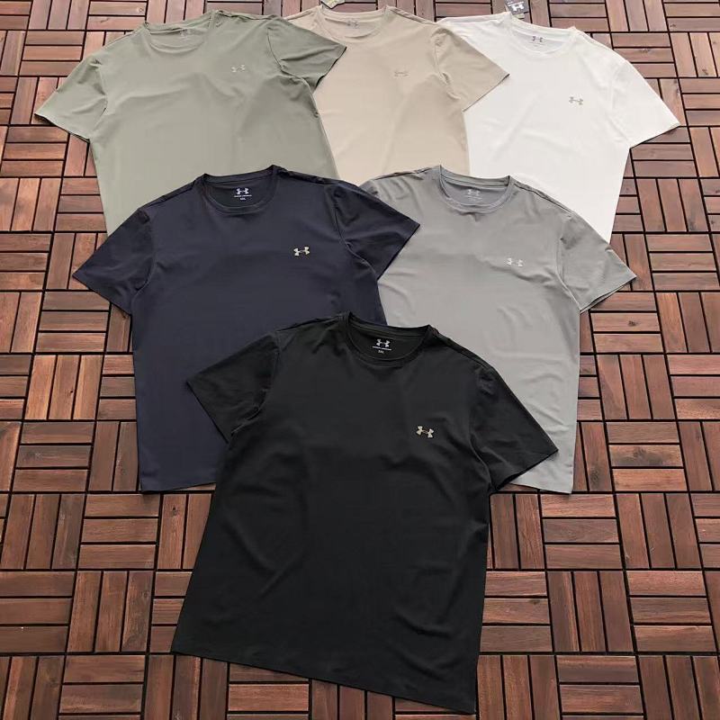 UNDER ARMOUR T-SHIRT 66011104 (im 185CM 80KG iwear size 3XL in the photo)