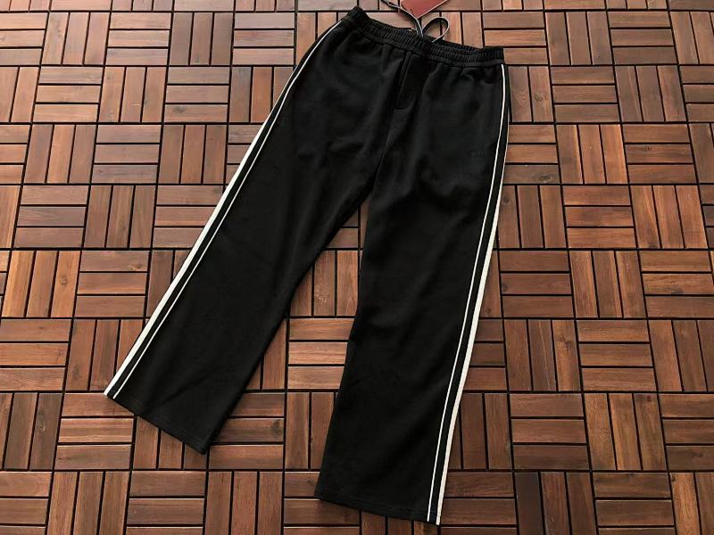 GUCCI TROUSERS 11101698 (im 180CM 68KG iwear size L in the photo)