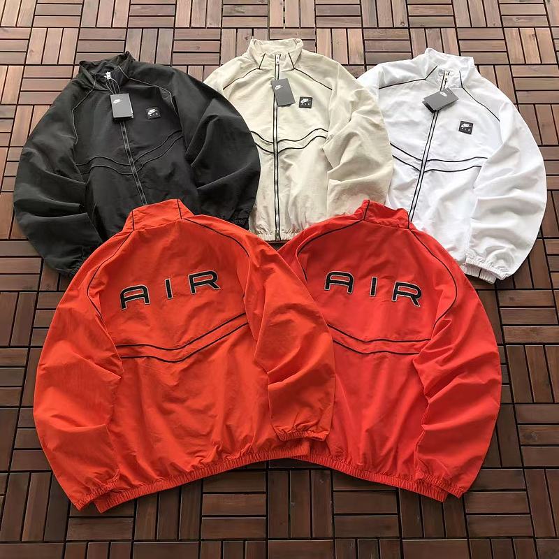 NIKE JACKET 66051323 (im 185CM 80KG iwear size M in the photo)
