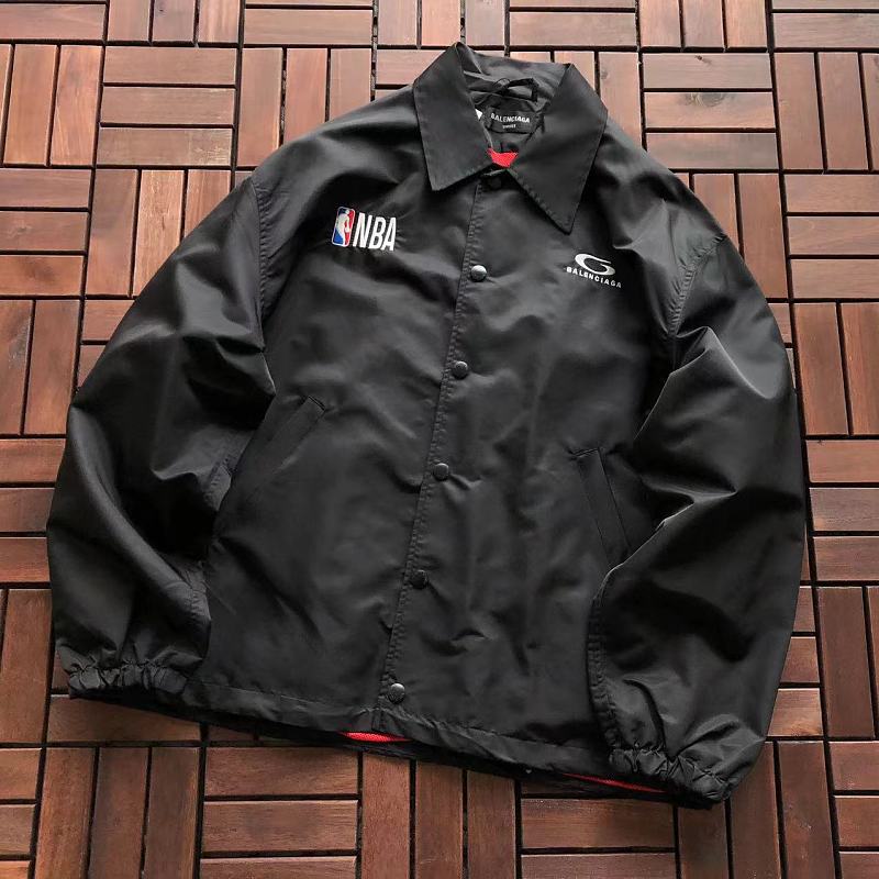 BALENCIAGA & NBA JACKET 88051257 (im 185CM 80KG iwear size 48 in the photo)