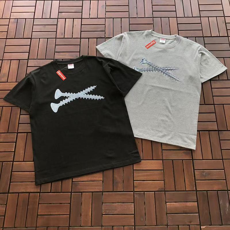 SUPREME T-SHIRT 55063079 (im 185CM 70KG iwear size M in the photo)